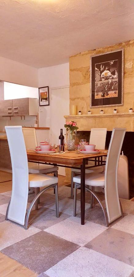 Franreal, 4 Appartements ซาร์ลา-ลา-กาเนดา ภายนอก รูปภาพ